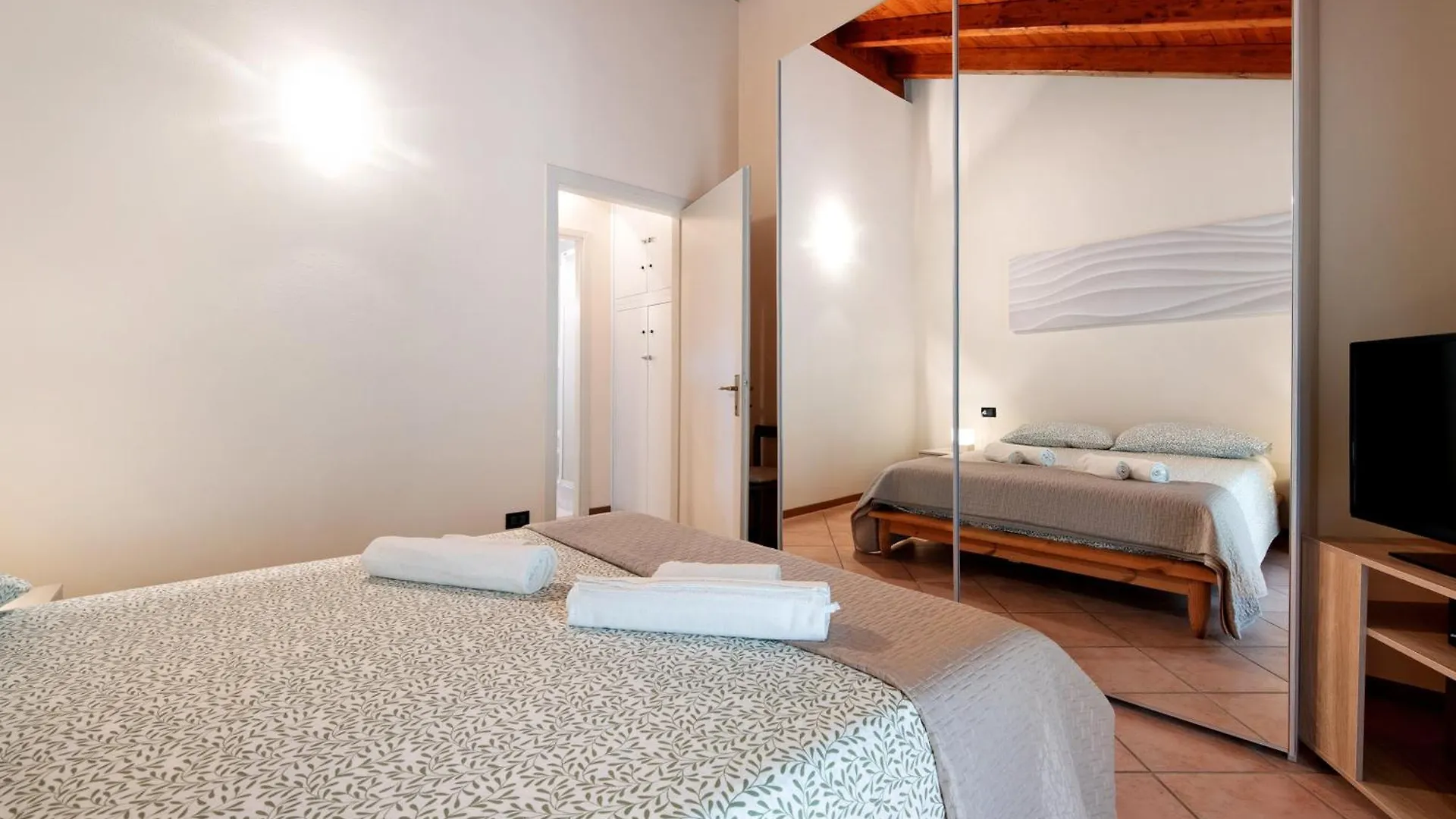 Miralago Marone Holiday House İtalya